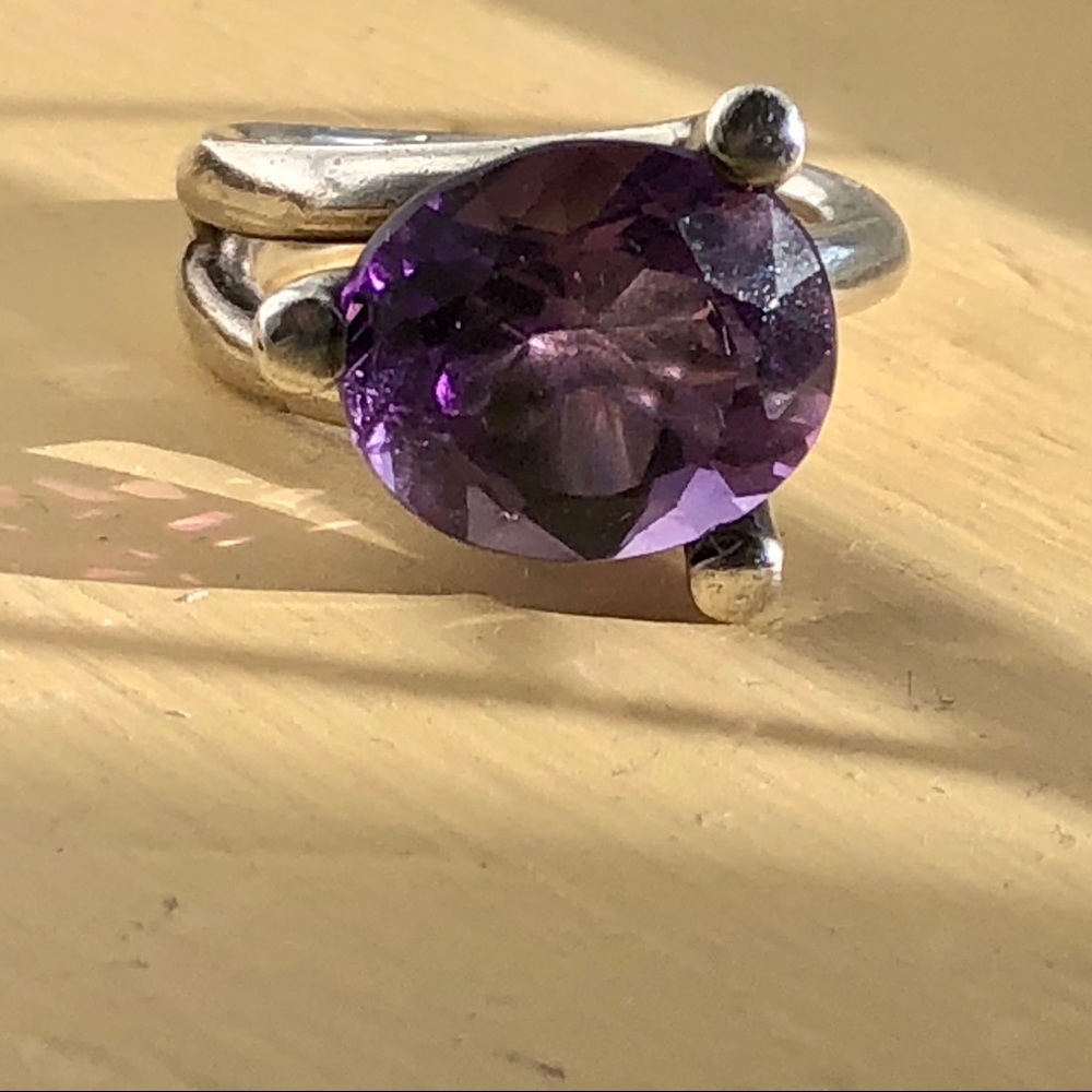 Sterling Silver with a Beautiful Amethyst Ring